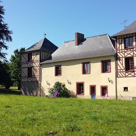 Le Manoir Des Arts Saint-Samson-de-Bonfossé Exterior foto